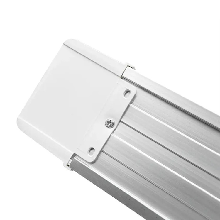 LED BATTEN LIGHT